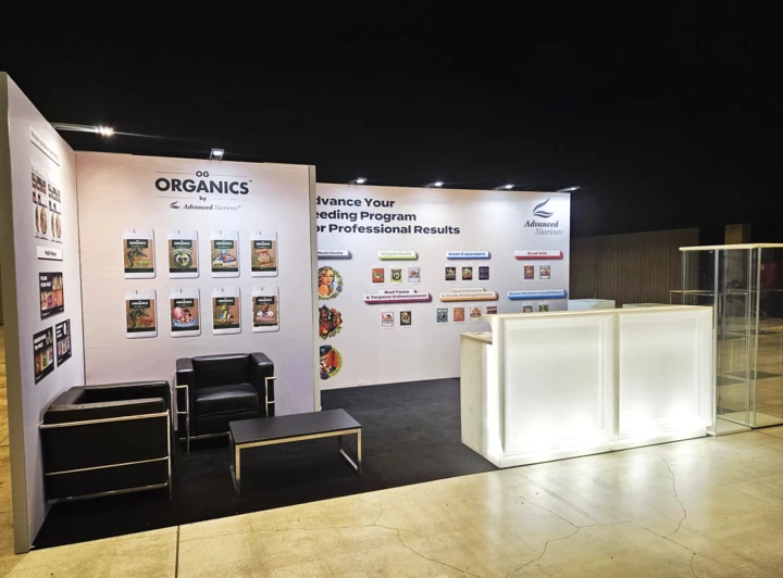 6 x 3m Stand mit Ständer